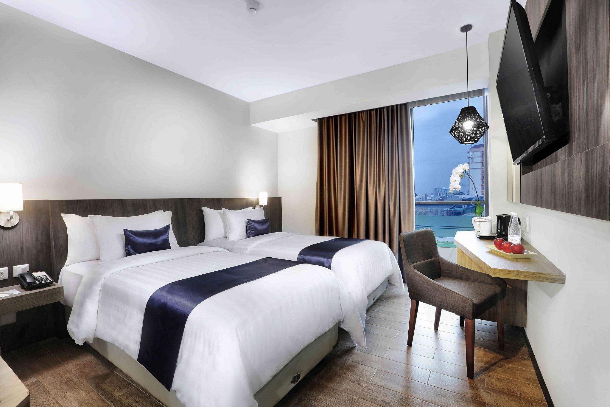 Aston Inn Pandanaran Семаранг Екстериор снимка