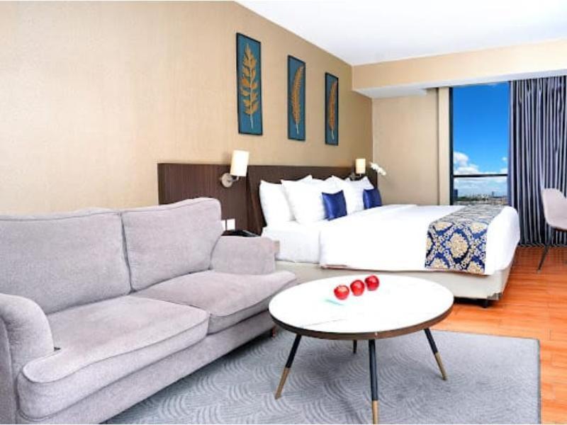Aston Inn Pandanaran Семаранг Екстериор снимка